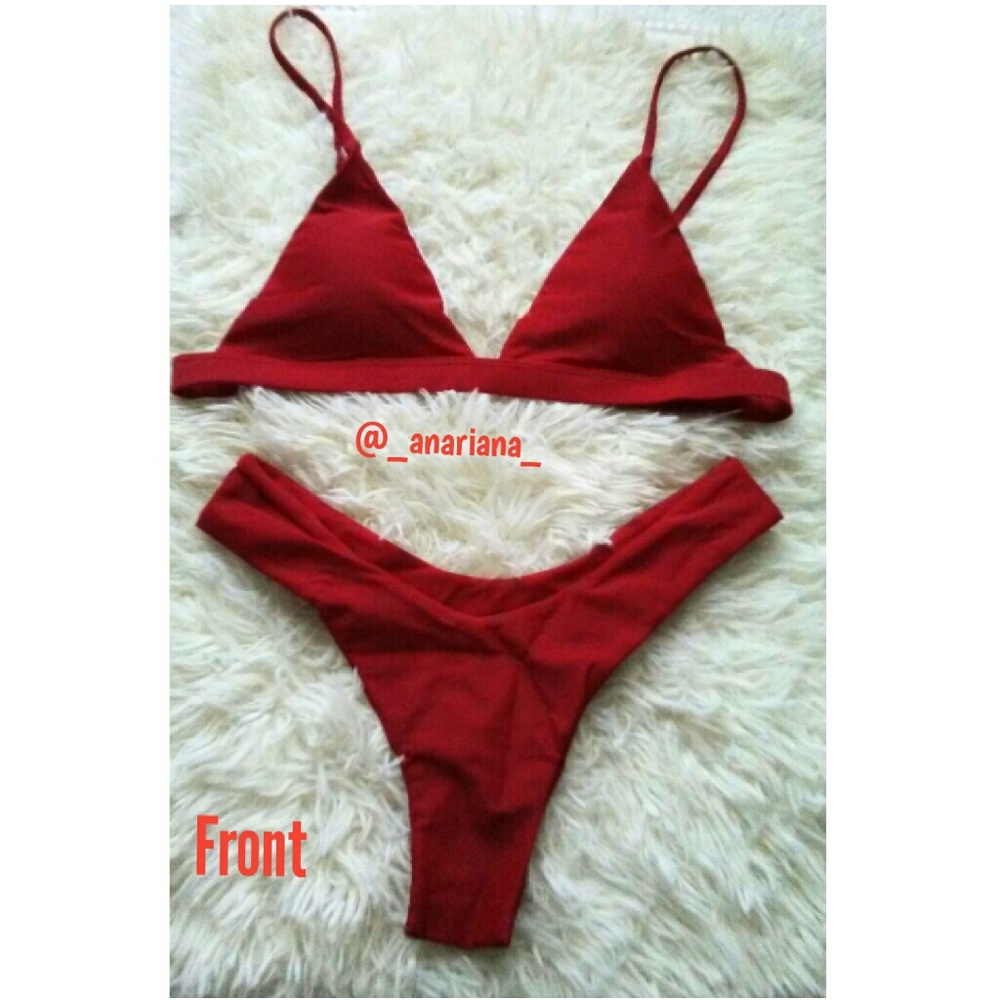 Red swimsuit - Picture 2 of 3